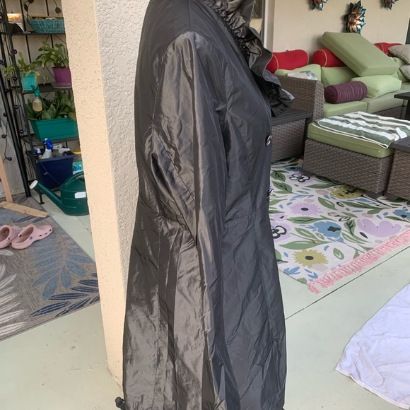 Pink Tartan gun metal color ruffled fri lined trench coat Size 12 - Picture 4 of 10